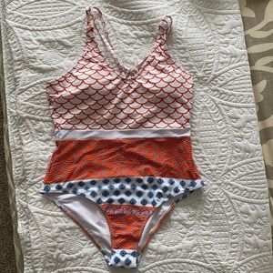 Highly sought after Cupshe One Piece Swimsuit